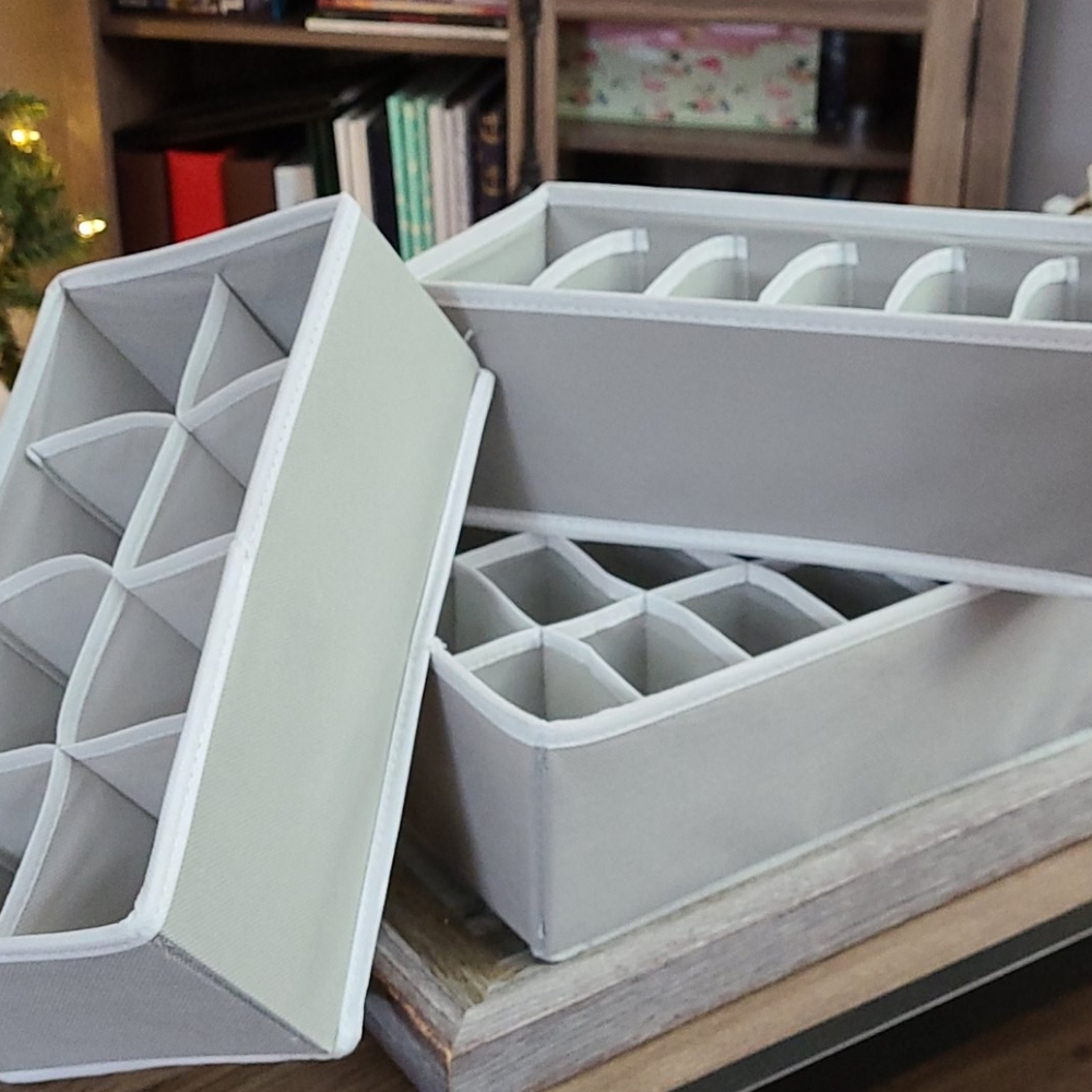 Collapsible fabric drawer organizers